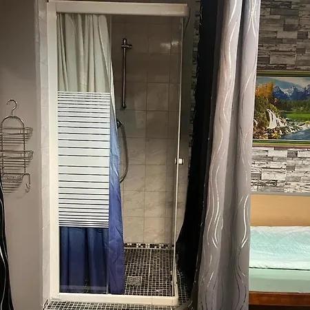 Hipokratios 1 Mit Gemeinsamen Wc *